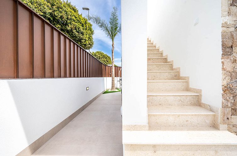 Geschakelde woning in Roldán
