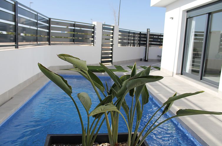 Geschakelde woning in Roldán