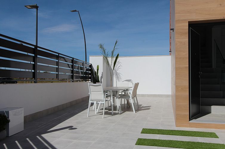 Vrijstaande woning in Roldán