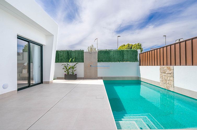 Geschakelde woning in Roldán