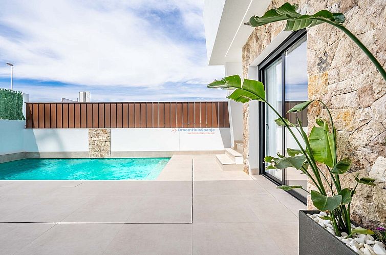 Geschakelde woning in Roldán