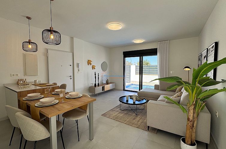 Vrijstaande woning in Roldán