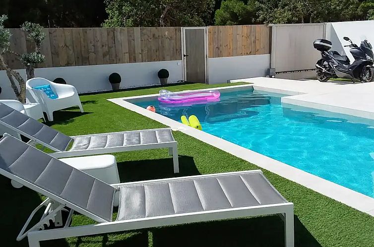 Villa Olivia met verwarmd zwembad