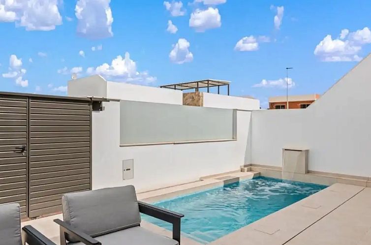 Santiago Sunny Seabreeze Villa