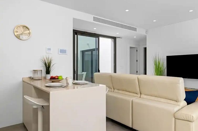 Santiago Sunny Seabreeze Villa