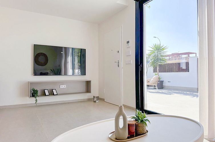 Geschakelde woning in Santiago de la Ribera