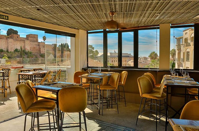 Alcazaba Premium Hotel