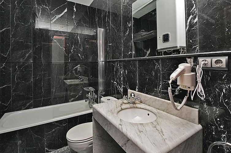 Apartamentos Plaza Constitución - Larios