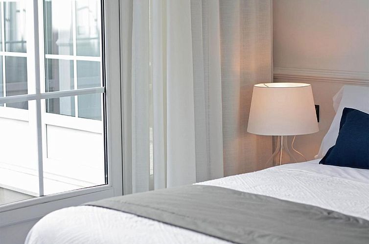 Apartamentos Plaza Constitución - Larios