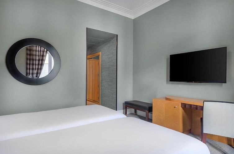 Room Mate Larios