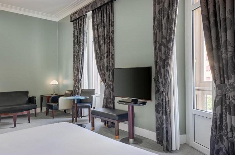 Room Mate Larios