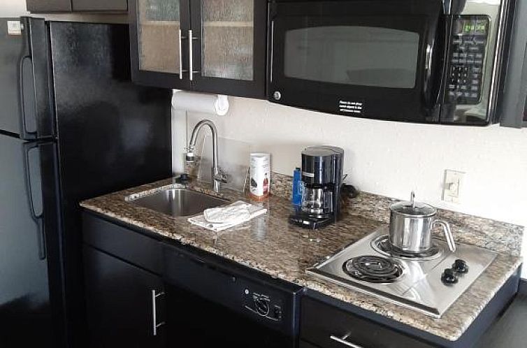 Candlewood Suites Aurora-Naperville, an IHG Hotel