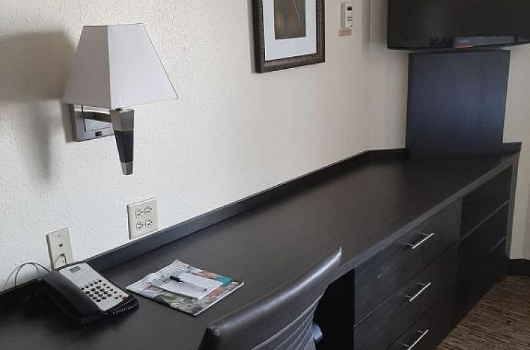 Candlewood Suites Aurora-Naperville, an IHG Hotel