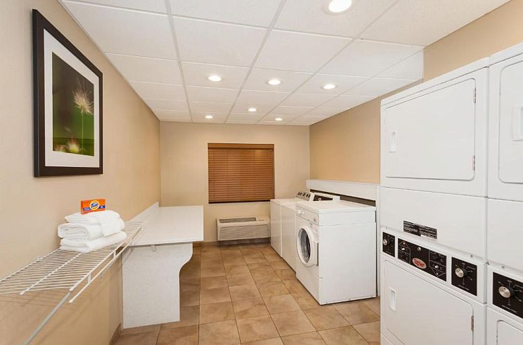 Candlewood Suites Aurora-Naperville, an IHG Hotel