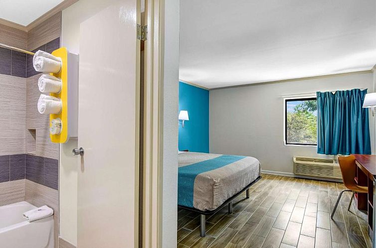 Motel 6-Norcross, GA