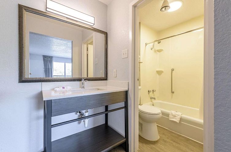 Motel 6-Spring Hill, FL - Weeki Wachee