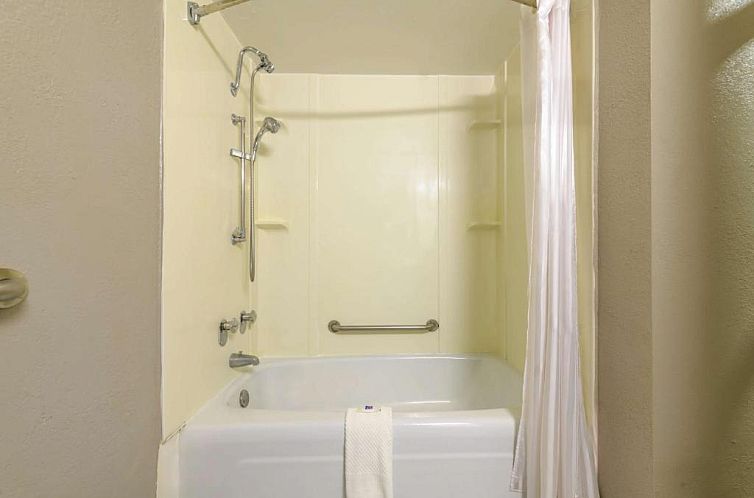 Motel 6-Spring Hill, FL - Weeki Wachee