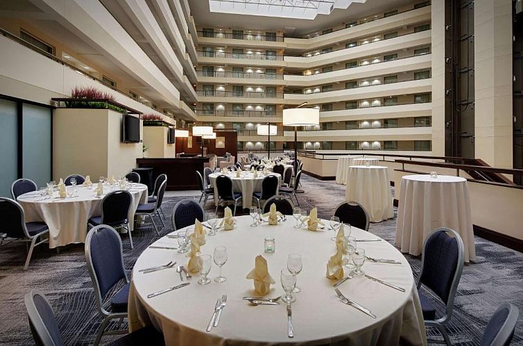 Embassy Suites by Hilton Detroit Troy Auburn Hills