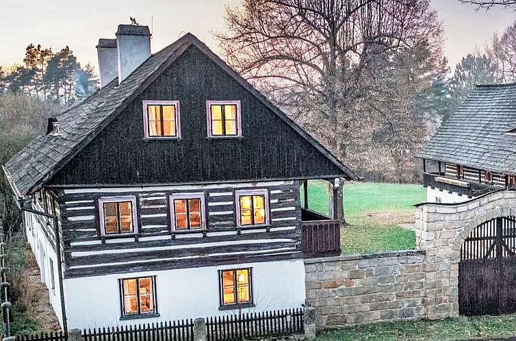 Vakantiehuis Máchova roubenka