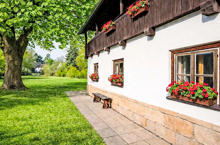 Vakantiehuis Máchova roubenka