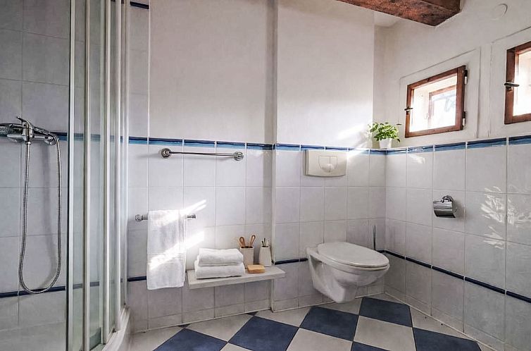 Vakantiehuis Máchova roubenka