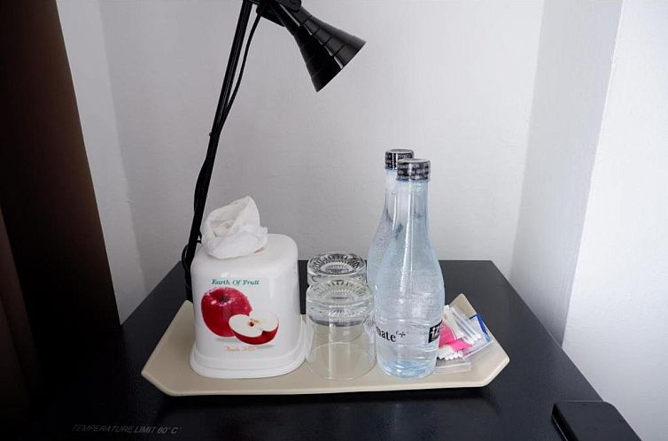 Izen Budget Hotel & Residence