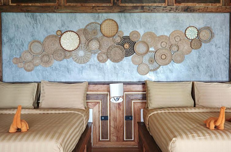 Phi Phi Relax Beach Resort