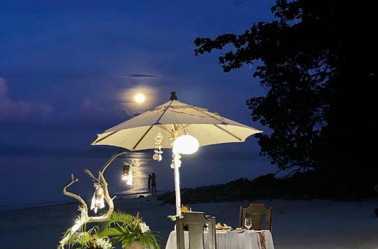 Phi Phi Relax Beach Resort