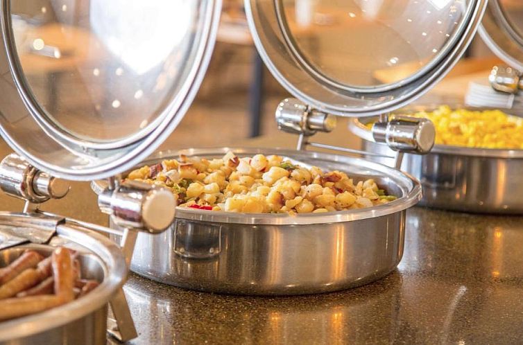 DoubleTree by Hilton Chicago - Oak Brook