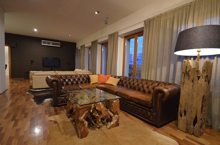 Appartement mit Terrasse