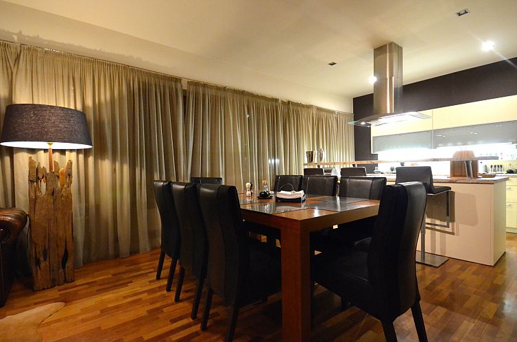 Appartement mit Terrasse