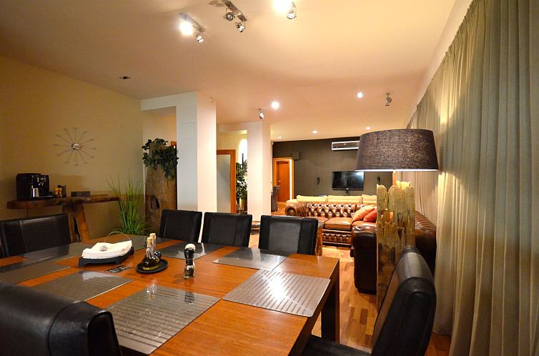 Appartement mit Terrasse