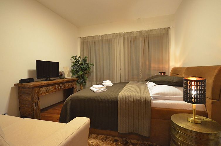 Appartement mit Terrasse