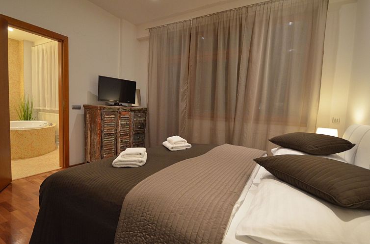Appartement mit Terrasse