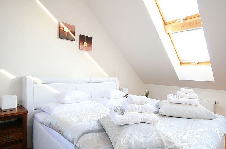 Appartement Luxuriöse Altbau-Dachgeschosswohnung in Prag