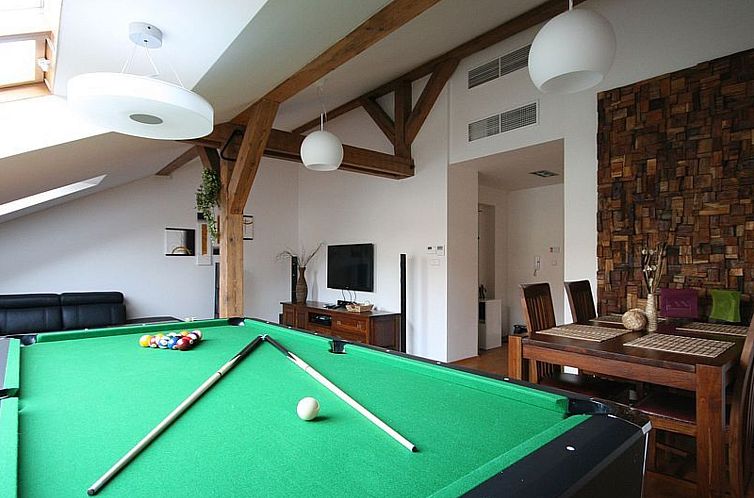 Appartement Luxuriöse Altbau-Dachgeschosswohnung in Prag