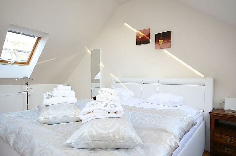 Appartement Luxuriöse Altbau-Dachgeschosswohnung in Prag