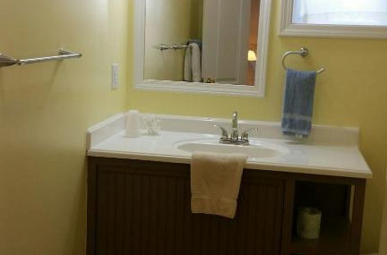 A Holiday Motel - Maggie Valley