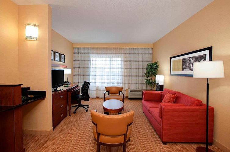 Courtyard by Marriott Chicago Schaumburg/Woodfield Mall