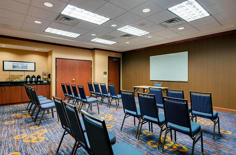 Courtyard by Marriott Chicago Schaumburg/Woodfield Mall