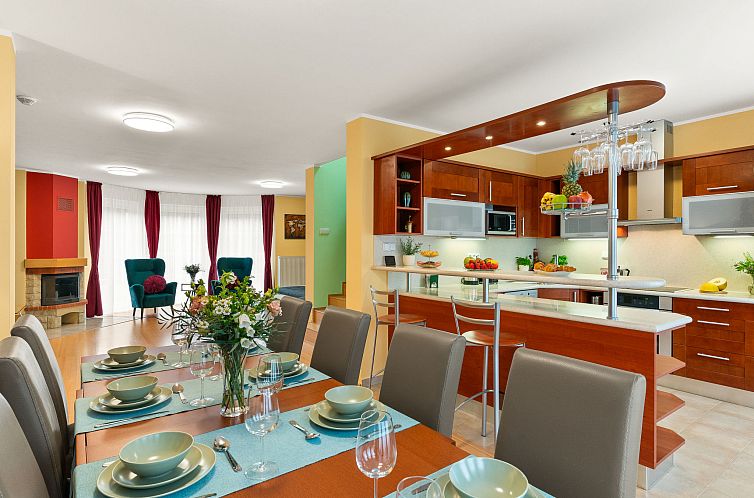 Vakantiehuis Garden & Terrace Villa