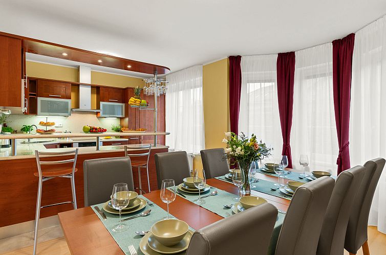 Vakantiehuis Garden & Terrace Villa