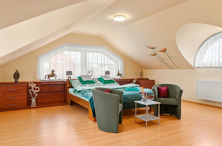 Vakantiehuis Garden & Terrace Villa