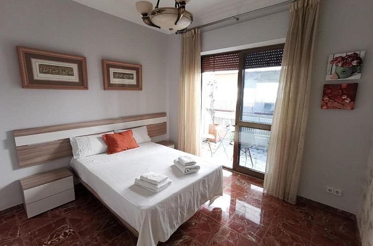 Eduardo Lucena 5, Mezquita