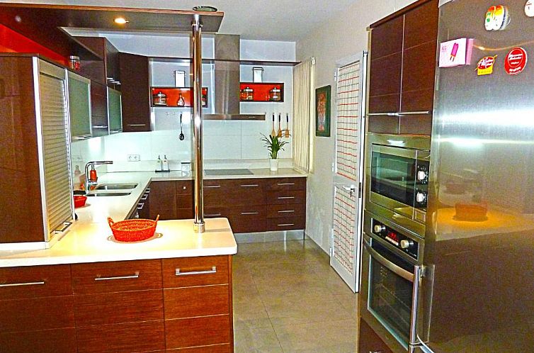 Eduardo Lucena 5, Mezquita