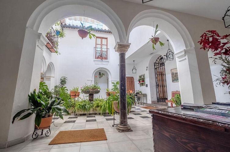 ApartaSuites Alberca Deluxe