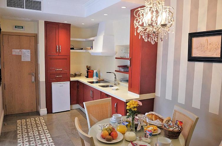 ApartaSuites Alberca Deluxe