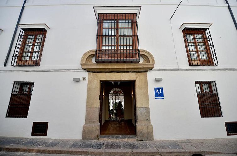 ApartaSuites Alberca Deluxe