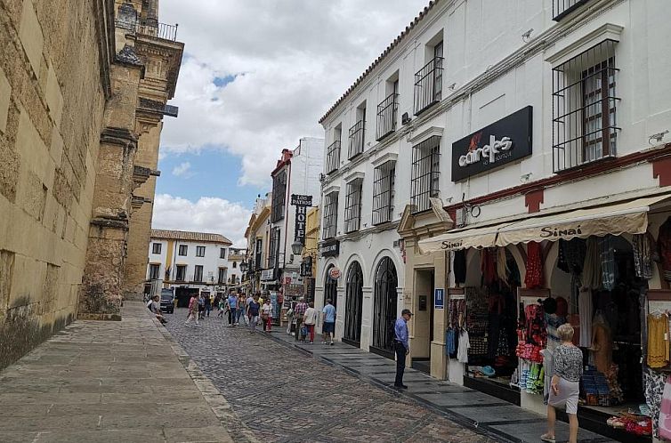Hotel Boutique Caireles