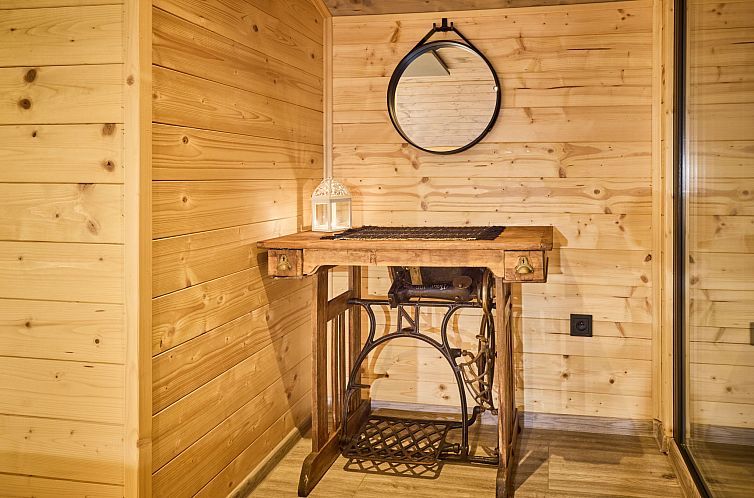 Vakantiehuis Luxe Timber Lodge & Relaxing Bath